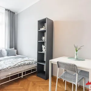 https://hostel-nearto-main-square.krakowhotelspoland.com